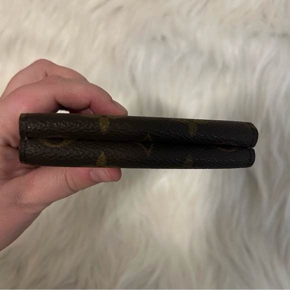 Authentic Louis Vuitton Elise Wallet - Picture 7 of 11